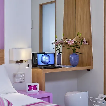 アパートホテル Ilios Adults Only